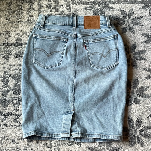 Jean skirt - Picture 2 of 2